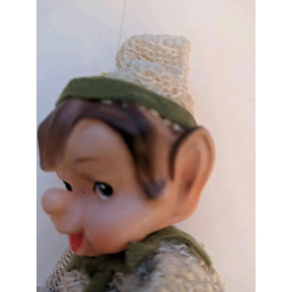 Vintage Christmas Knee Hugger Elf Pixie White Green Bell Ornament Doll Figure Ti